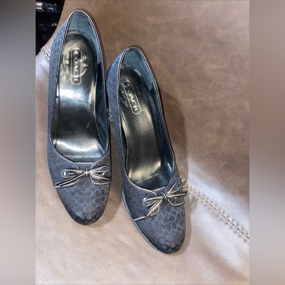 Coach Mari #P372 size 8B Heels